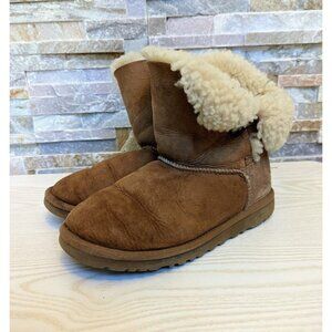 UGG Australia 5991 Bailey Button Boots Chestnut Girls Size 5M